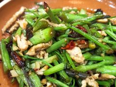 野芹菜炒肉丝-刘师父老汉口江湖菜(蔡锷路店)