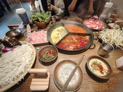-巴卤社老火锅(财富店)