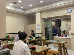 大堂-东北熏肉大饼(大学南路店)