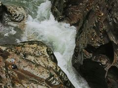 -蝶舞清江·恩施地心谷景区