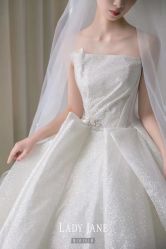 -Lady  Jane高端婚纱礼服馆