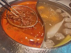 -左庭右院鲜牛肉火锅(金山万达店)