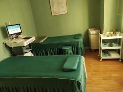 -萱草产后康复催乳中心(江宁万达店)