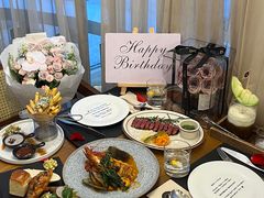 -Mark&Mars Restaurant