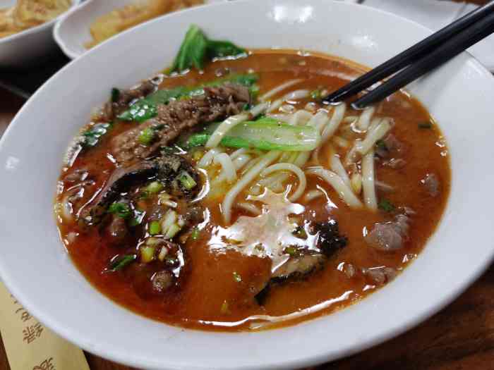 何记鳝鱼面(工农兵路店)-"第一次来,据说很老牌,尝了一下,味道确实.