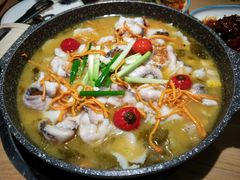 -山城外·非遗酸菜鱼(新都汇融店)
