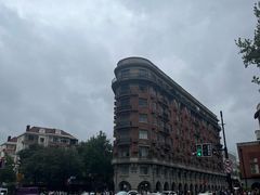 -胶囊画廊