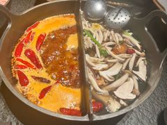 -三出山火锅(南京万象天地店)