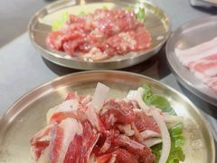 -围炉肉舍丹东海鲜烤肉·烤活鳗(步行街店)