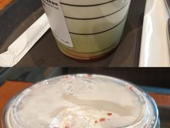 樱绽草莓茶拿铁-星巴克臻选(青岛麦凯乐分店)