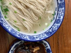 白汤面底-孙盛兴奥灶面馆·蟹黄面·三虾面(山塘街总店)