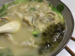 招牌黄鱼面-明呈黄鱼面馆(斜土路店)