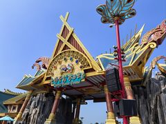 -七彩云南欢乐世界