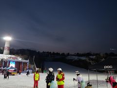 -蓟洲国际滑雪场