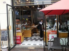 门面-昆明冠生园·蛋糕·面包(朗悦湾店)