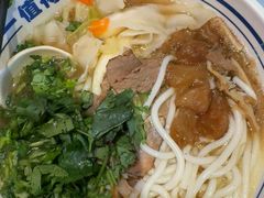 -鑫花溪牛肉米粉(东环大润发店)