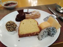 -上海西藏大厦万怡自助餐厅(徐汇店)