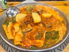 -喇喇排骨火锅·传统韩式脊骨汤(望京西园总店)