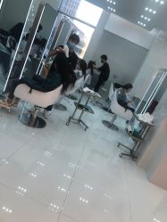 -东方麒麟·潘多拉SALON