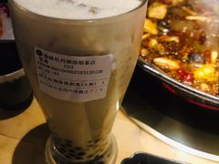 大红袍珍珠奶茶-湊湊火锅·茶憩(杭州湖滨银泰in77店)