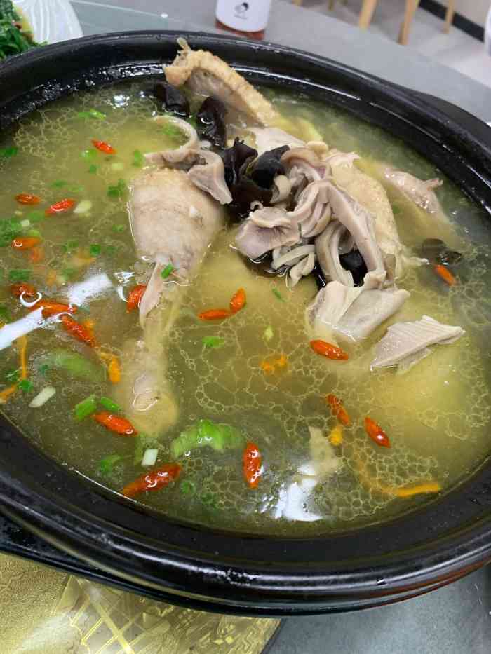 江宁肚包鸡(宏运大道旗舰店)