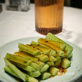 经典的薄如蝉翼的脆皮烤鸡，让人一口入魂