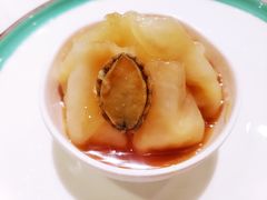 鲍鱼捞汁燕皮虾饺皇-喜势点·糖沙翁手工茶点·本地人茶居(永庆坊店)