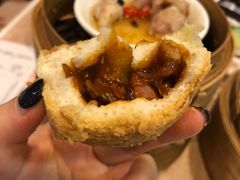 酥皮焗叉烧包-添好运点心专门店(中环IFC店)