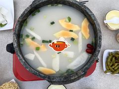 -墨脱石锅椰子鸡•香草鸭•东山羊(大东海店)