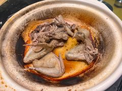 盐焗乳鸽-郑猛记石岐鸽主题餐厅(长江店)