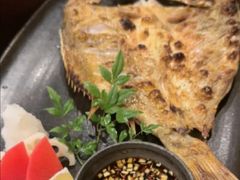 -山川小町·极番烧肉(新地假日广场店)