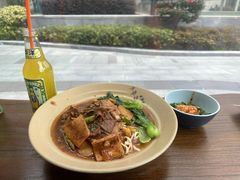 -方铲铲·成都板凳面(滨江银泰店)