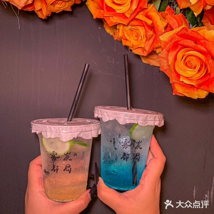 鹅岭二厂有家屋顶烤肉，谁还没有来过？