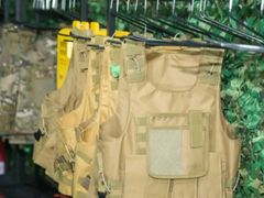 -兵魂·室内真人CS枪战俱乐部·团建·军事轰趴馆