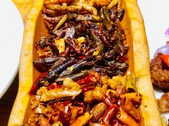 -老滇山寨•云南特色菜•地方菜•民族风情歌舞表演(金碧店)