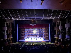 -交通银行前滩31演艺中心