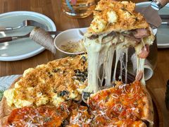 -Dragon Pizza•圆脸龙披萨·牛排餐厅