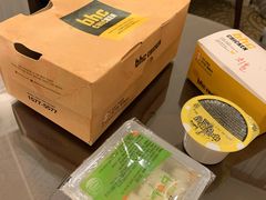 -BHC炸鸡(明洞总店)