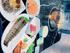 -淡尾·海鲜自助概念餐厅(虹桥南丰城店)