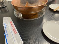 -楼外楼大刀肉传统火锅居(幸福街店)