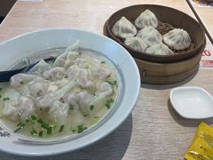 手工鲜肉小馄饨-老盛昌(聚丰园店)