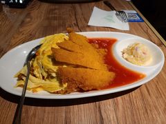 -玛格萝妮(汇智国际商业中心店)