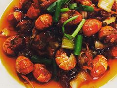 -巴厘龙虾·榜首油焖大虾(音乐学院·沿江酒馆店)
