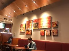 大堂-星巴克(广州淘金路店)