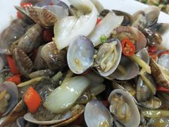 -小辣妹川味海鲜加工店(第一市场椰风巷店)