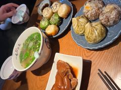 -鑫震源·苏式大虾生煎(山塘街店)