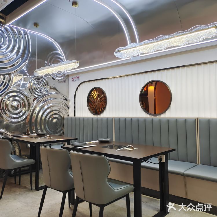 【桐记牛腩锅，悠唐店】