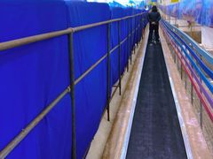 -乔波室内滑雪场