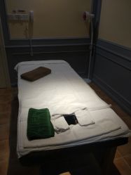 -静博士养生美容连锁