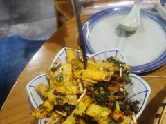 -包整·丝娃娃(一览甲秀楼风景店)